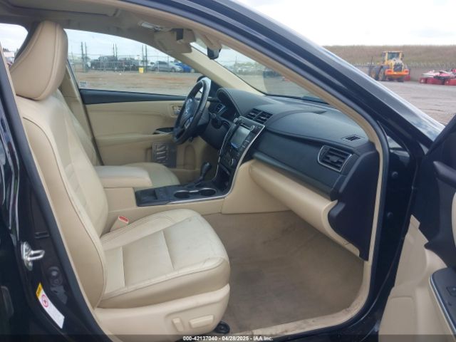 4T1BD1FKXHU226364 Toyota Camry Hybrid Xle