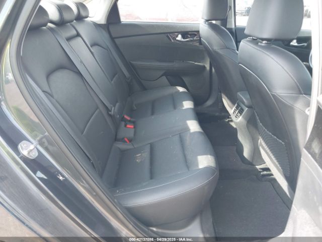 3KPF54AD7ME299780 KIA FORTE EX