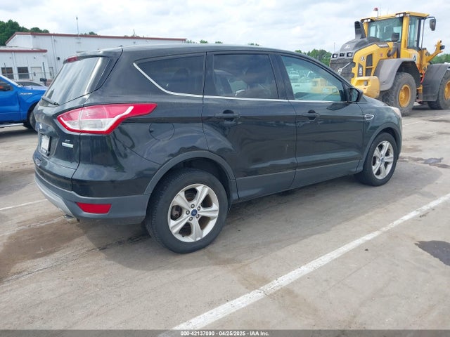 1FMCU0GX7EUA90621 Ford ESCAPE SE