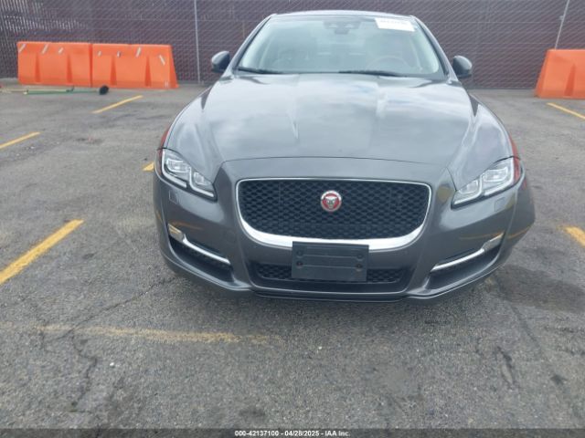SAJWA1C70K8W18186 Jaguar Xj R-sport
