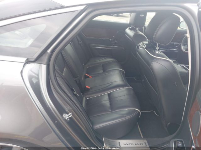SAJWA1C70K8W18186 Jaguar Xj R-sport