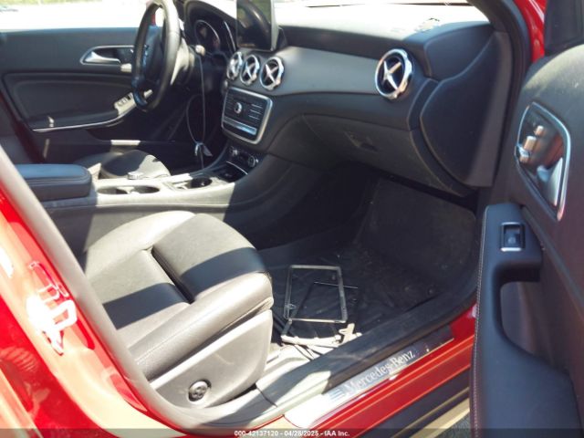 2018 MERCEDES-BENZ GLA 250 WDCTG4GB7JJ368544 Photo 4