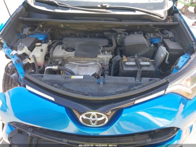 2T3BFREV0GW409170 Toyota RAV4 LE