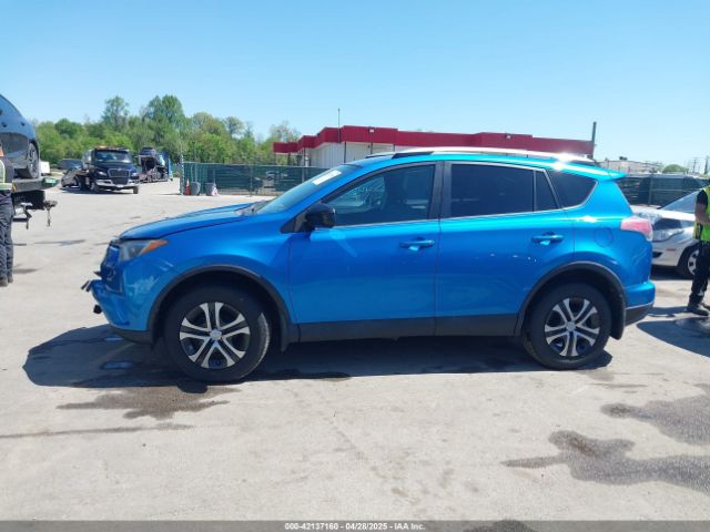 2T3BFREV0GW409170 Toyota RAV4 LE