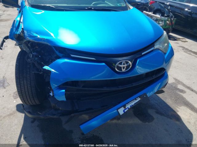 2T3BFREV0GW409170 Toyota RAV4 LE