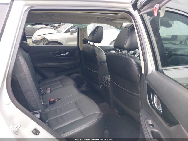 5N1AT2MV4JC834989 Nissan Rogue Sl