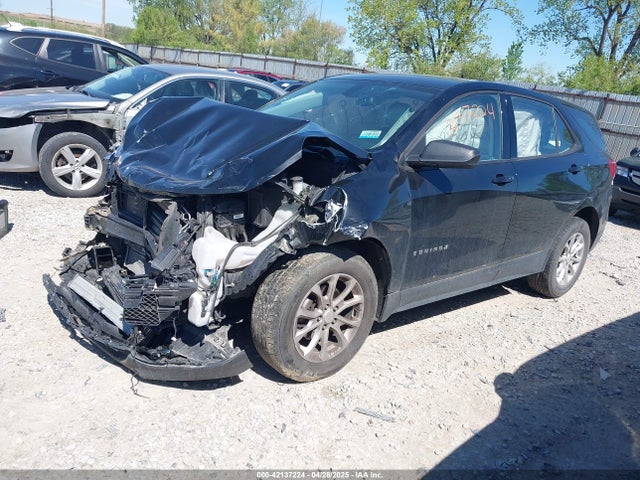 3GNAXHEV2JL262195 Chevrolet EQUINOX LS