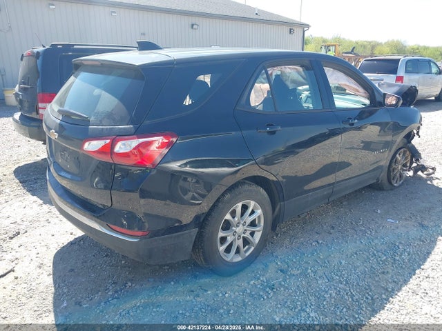 3GNAXHEV2JL262195 Chevrolet EQUINOX LS