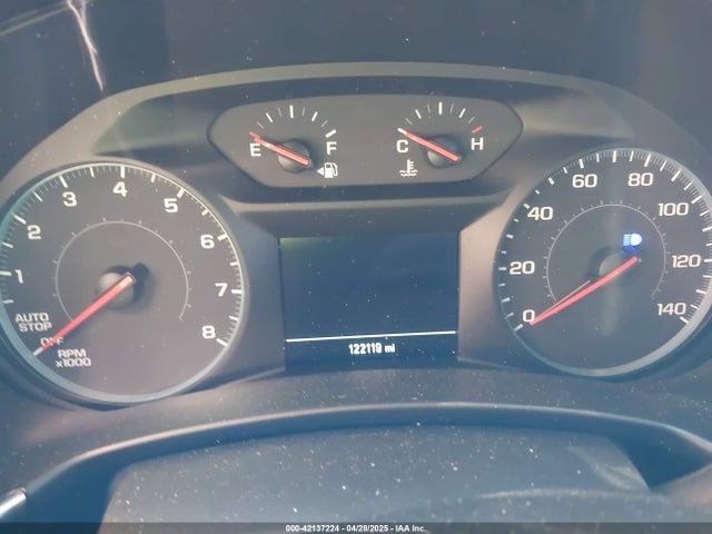 3GNAXHEV2JL262195 Chevrolet EQUINOX LS