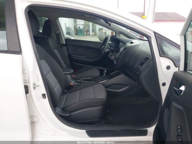 KNAFK5A88G5547968 KIA FORTE LX
