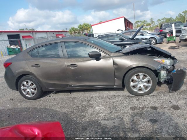 JM1BM1U75E1121358 Mazda Mazda3 I Sport