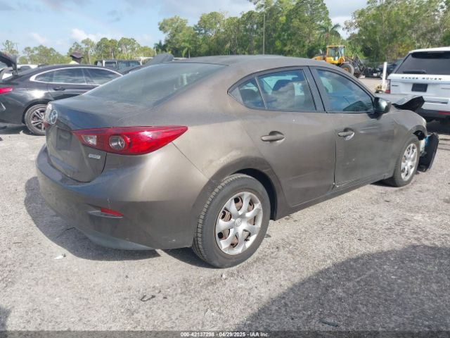 JM1BM1U75E1121358 Mazda Mazda3 I Sport