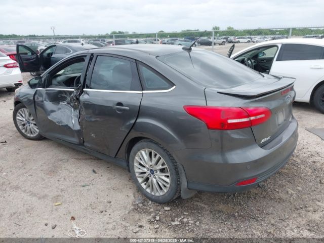 1FADP3J21GL260145 Ford 2016