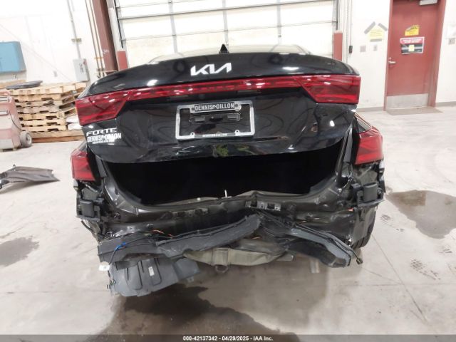 3KPF24AD4PE646186 KIA Forte Lxs