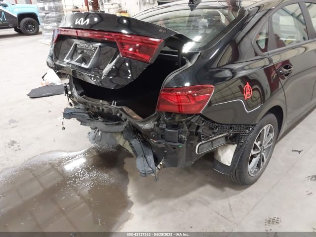 3KPF24AD4PE646186 KIA Forte Lxs