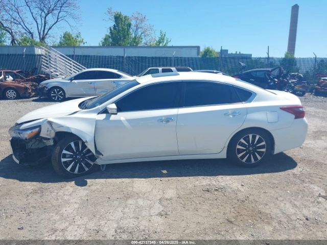 1N4AL3AP2JC225647 Nissan Altima 2.5 Sv