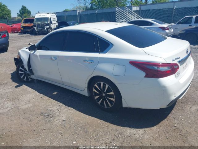 1N4AL3AP2JC225647 Nissan Altima 2.5 Sv