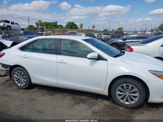 4T1BF1FK9HU705515 Toyota CAMRY LE