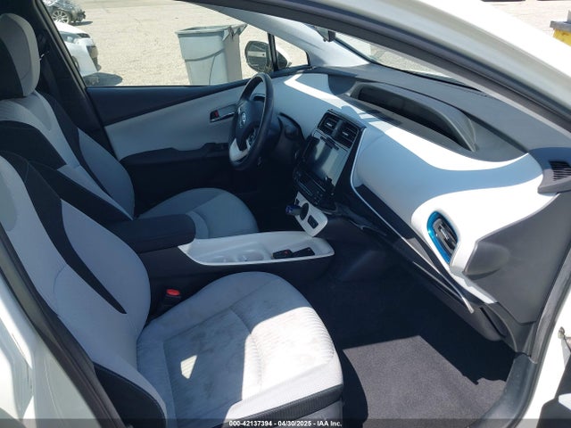 JTDKARFUXG3511034 Toyota Prius Three