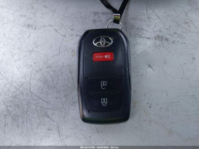 JTDADABU6P3001399 Toyota Prius Xle Awd-e