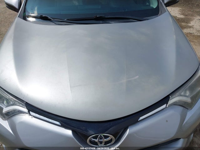 2T3RFREV9GW463212 Toyota Rav4 Xle
