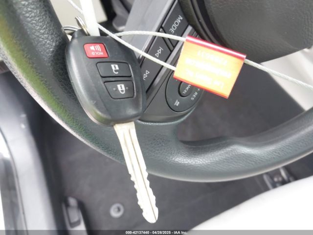 7MUAAABG0RV084192 Toyota Corolla Cross L