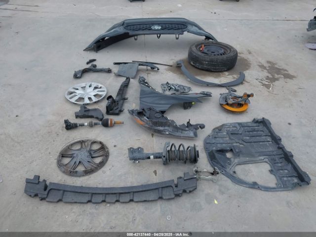 7MUAAABG0RV084192 Toyota Corolla Cross L