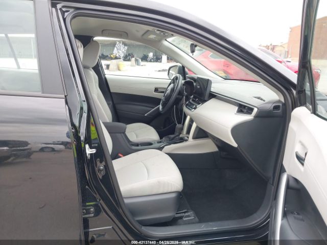 7MUAAABG0RV084192 Toyota Corolla Cross L