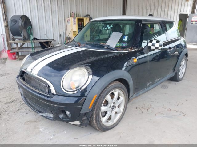 2010 MINI COOPER WMWMF3C50ATZ26663 Photo 1