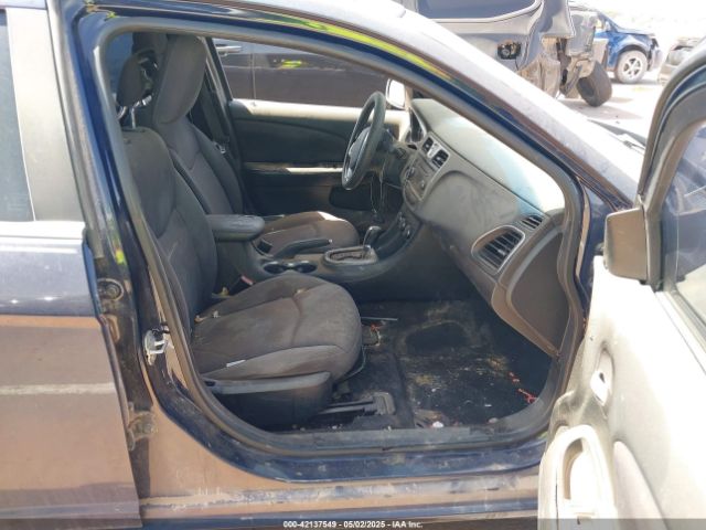 2014 CHRYSLER 200 1C3CCBBB5EN192660 Photo 4