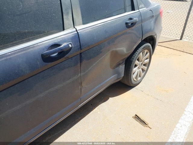 2014 CHRYSLER 200 1C3CCBBB5EN192660 Photo 5