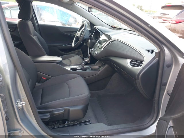 1G1ZD5ST3PF230907 Chevrolet Malibu Fwd 1lt