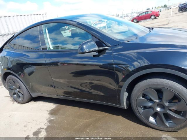 7SAYGDEE9RF004902 Tesla Model Y Long Range Dual Motor All-wheel Drive