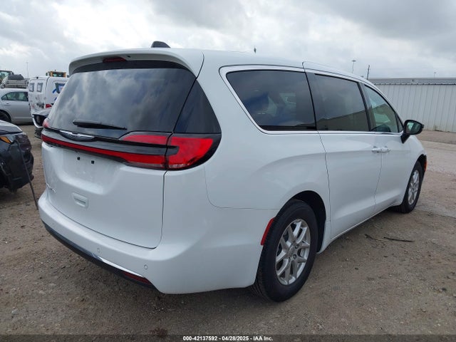 Chrysler Pacifica Select 2025 2C4RC1BG7SR530912 Image 4