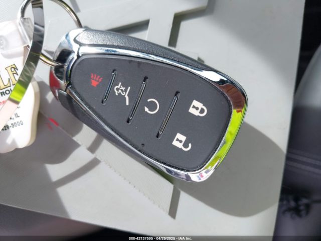 3GNKBJRSXPS147109 Chevrolet lgx