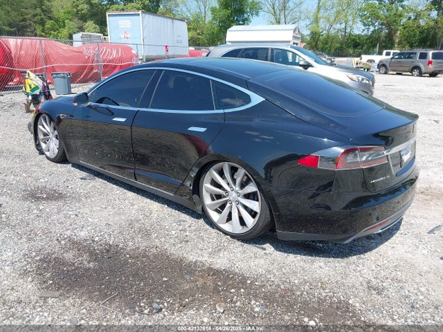2013 TESLA MODEL S 5YJSA1DN9DFP13150 Photo 2