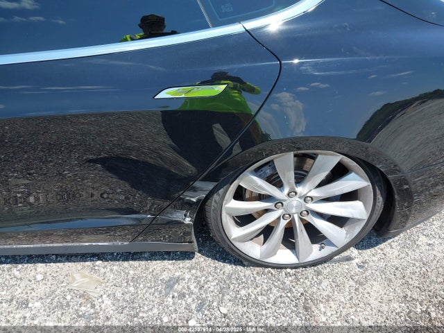2013 TESLA MODEL S 5YJSA1DN9DFP13150 Photo 5
