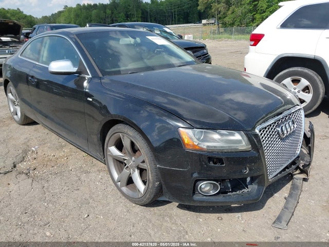 2011 AUDI A5 WAULFAFR2BA022552 Photo 0