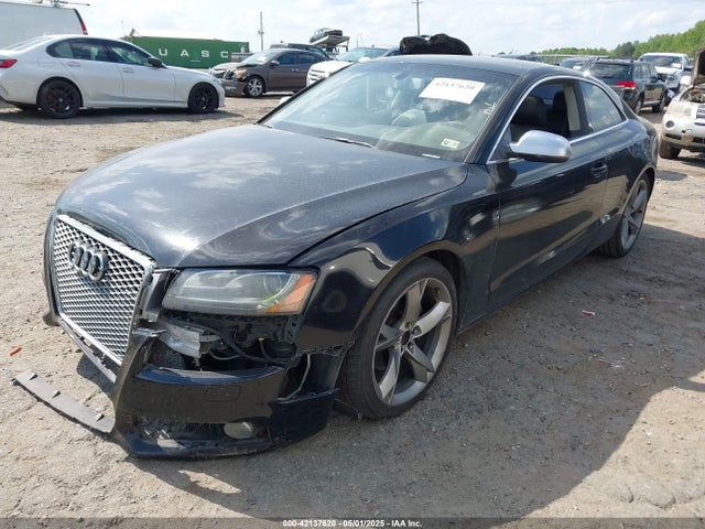 2011 AUDI A5 WAULFAFR2BA022552 Photo 1
