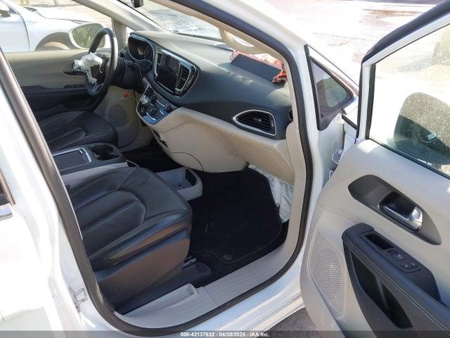 2C4RC1BGXNR233654 Chrysler Pacifica Touring L