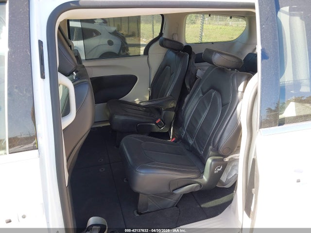 2C4RC1BGXNR233654 Chrysler Pacifica Touring L