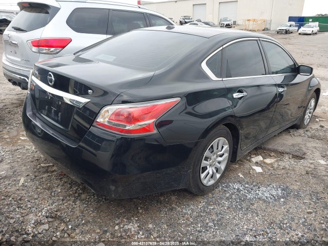 Nissan Altima 2.5 S 2015 1N4AL3AP2FN371932 Image 4