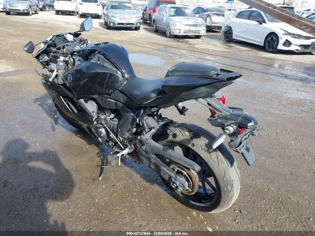 JYARM38Y5PA001524 Yamaha Yzf690