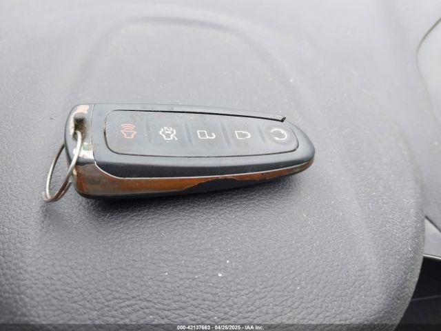 1FMCU9J96GUB97564 Ford Escape Titanium