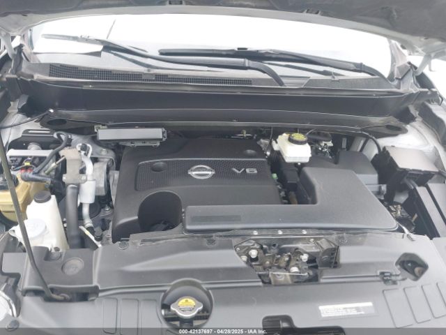 5N1AR2MN2FC631542 Nissan Pathfinder Platinum
