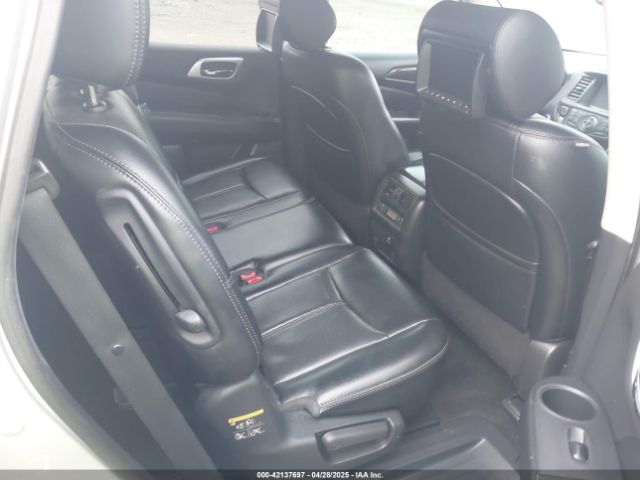 5N1AR2MN2FC631542 Nissan Pathfinder Platinum