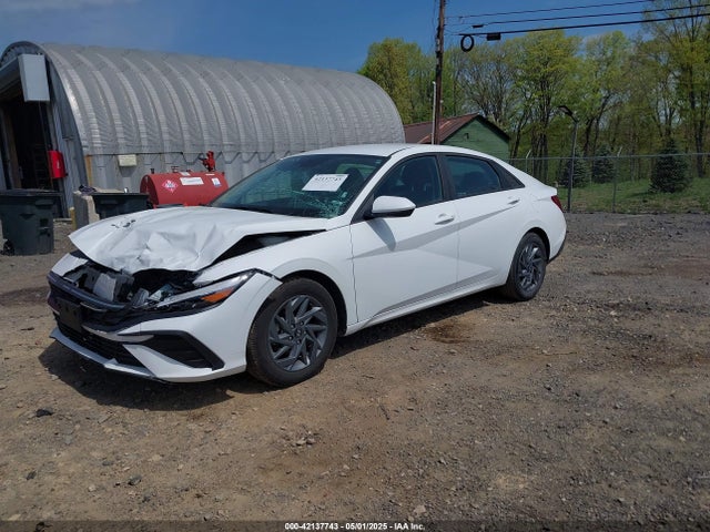 KMHLM4DG5RU641629 Hyundai ELANTRA SEL