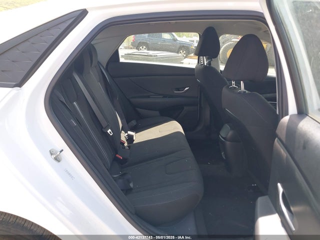 KMHLM4DG5RU641629 Hyundai ELANTRA SEL