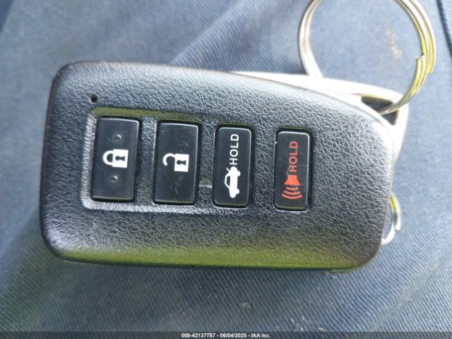 JTHCF1D2XF5017511 Lexus IS 250