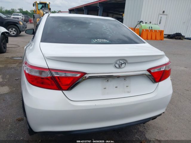 4T1BF1FK3FU925665 Toyota CAMRY SE